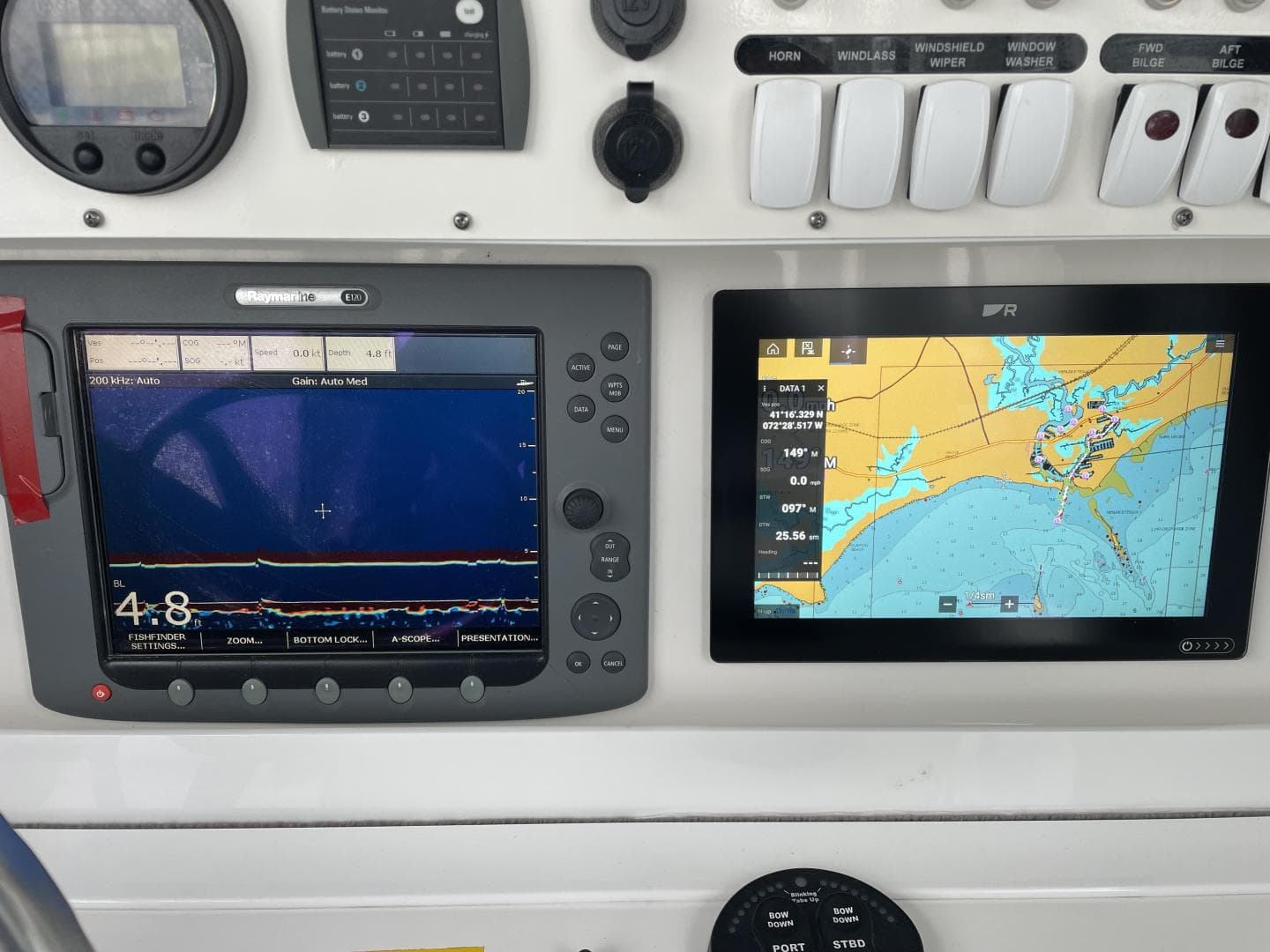 2007 Everglades 290 Pilot — photo 22