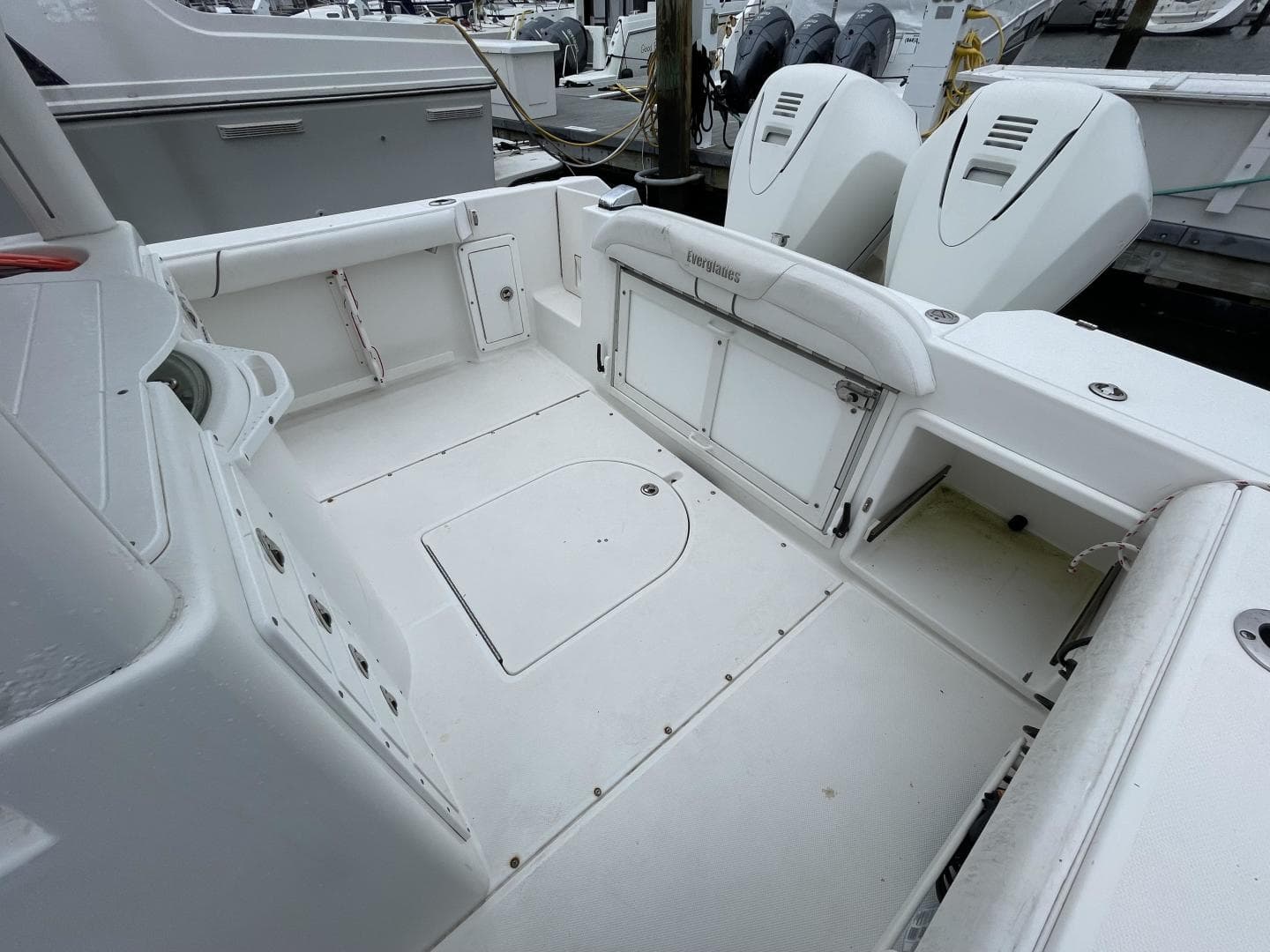 2007 Everglades 290 Pilot — photo 6