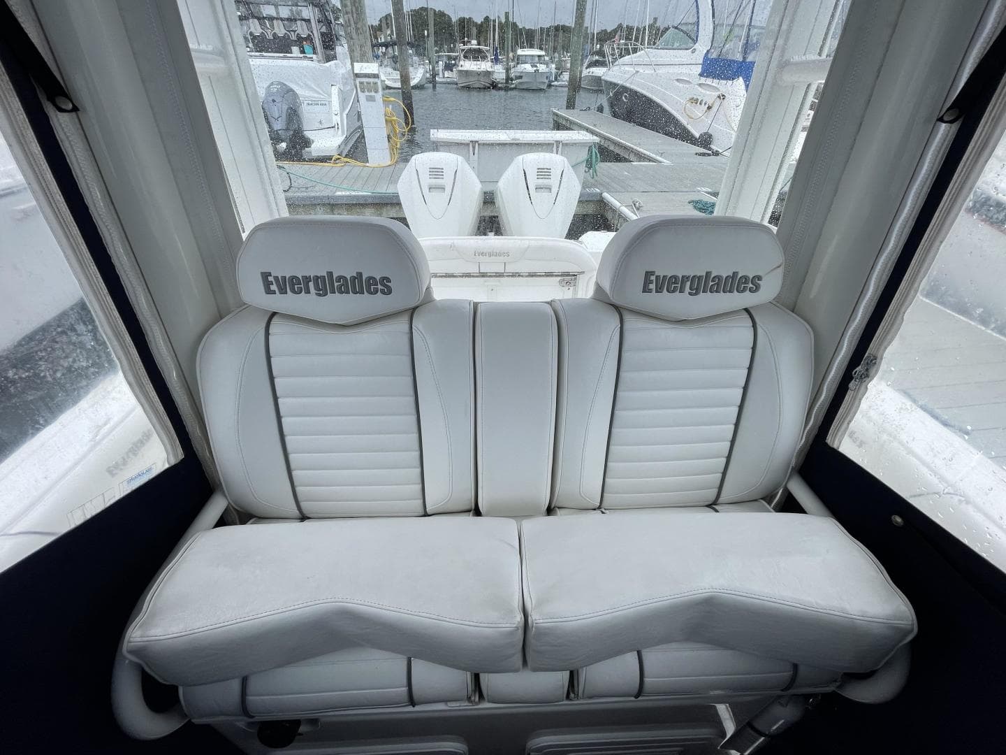 2007 Everglades 290 Pilot — photo 23