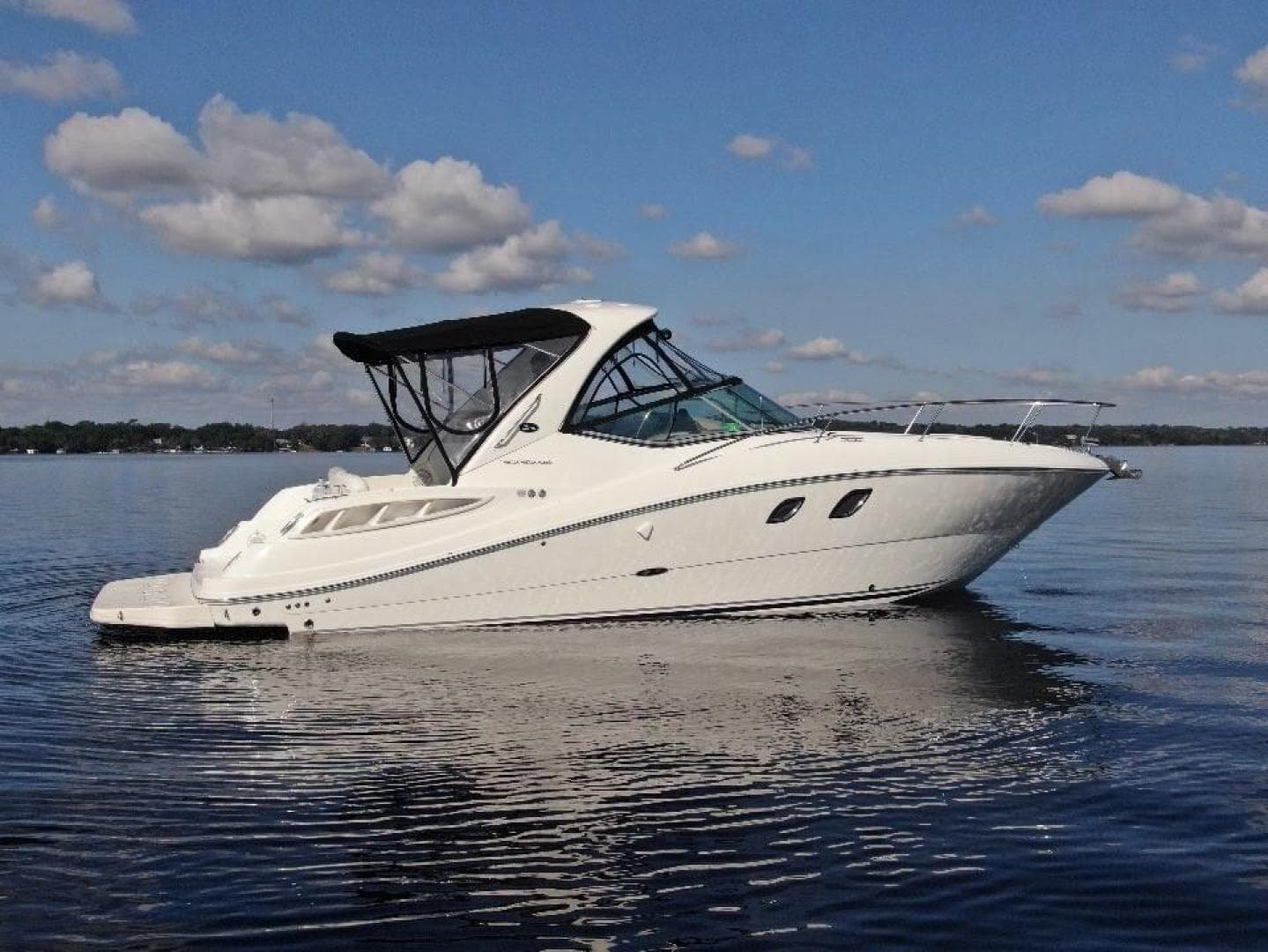 2009 Sea Ray 310 Sundancer — photo 1