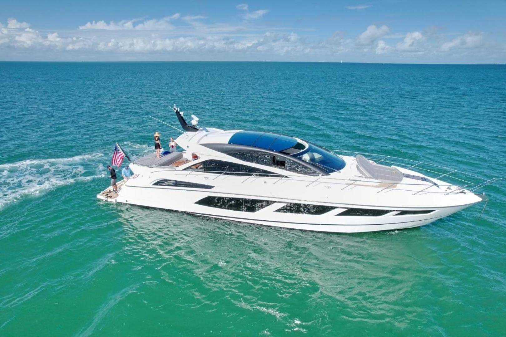 2018 Sunseeker Predator 68 — photo 2