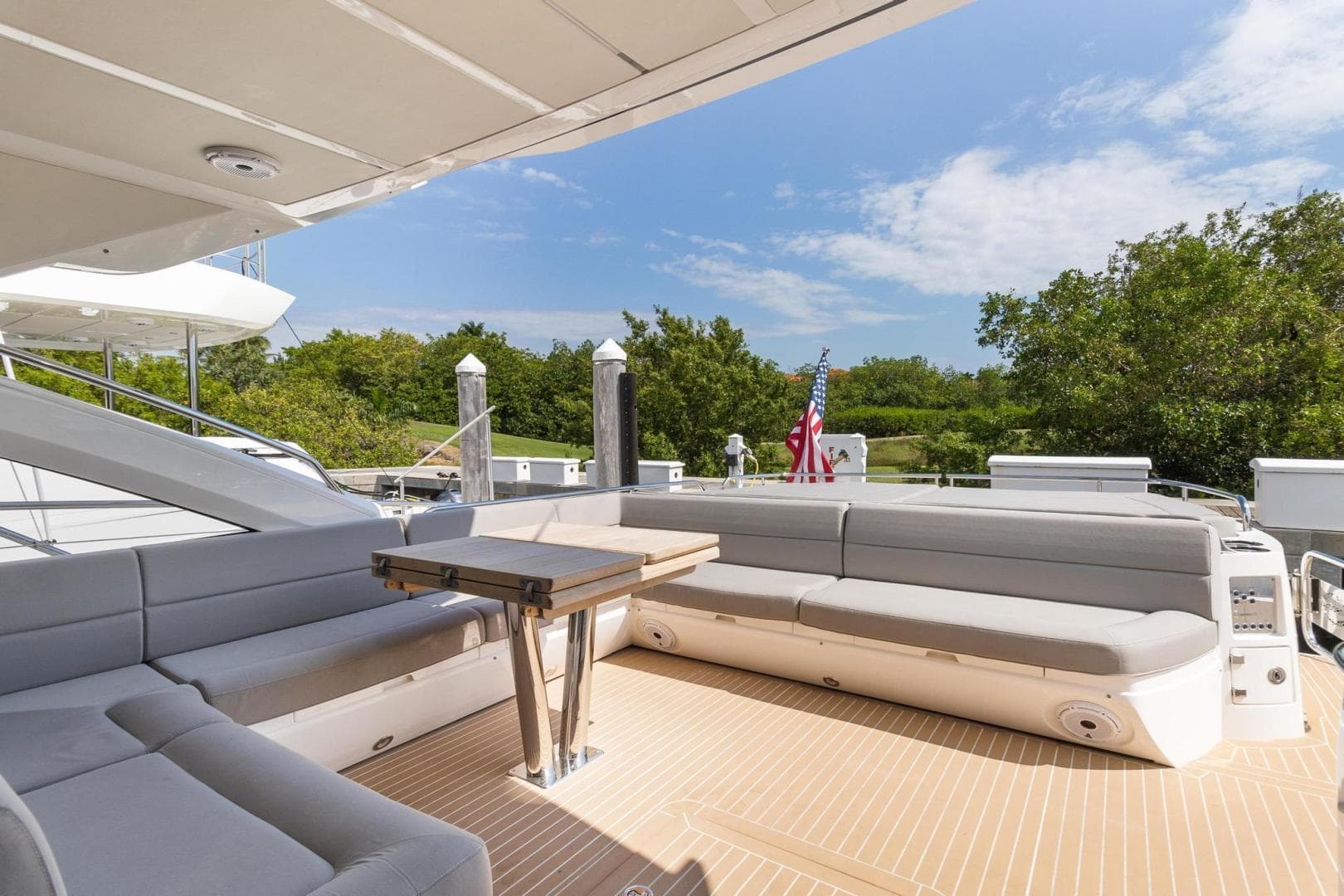 2018 Sunseeker Predator 68 — photo 15