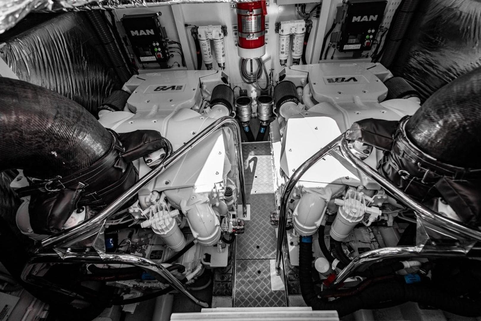 2020 Princess V60 — photo 30