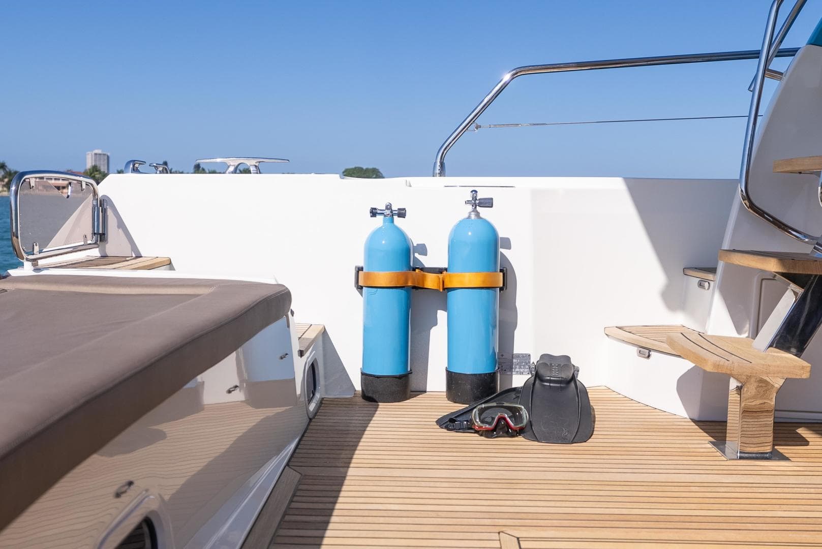 2016 Prestige 550 S — photo 13