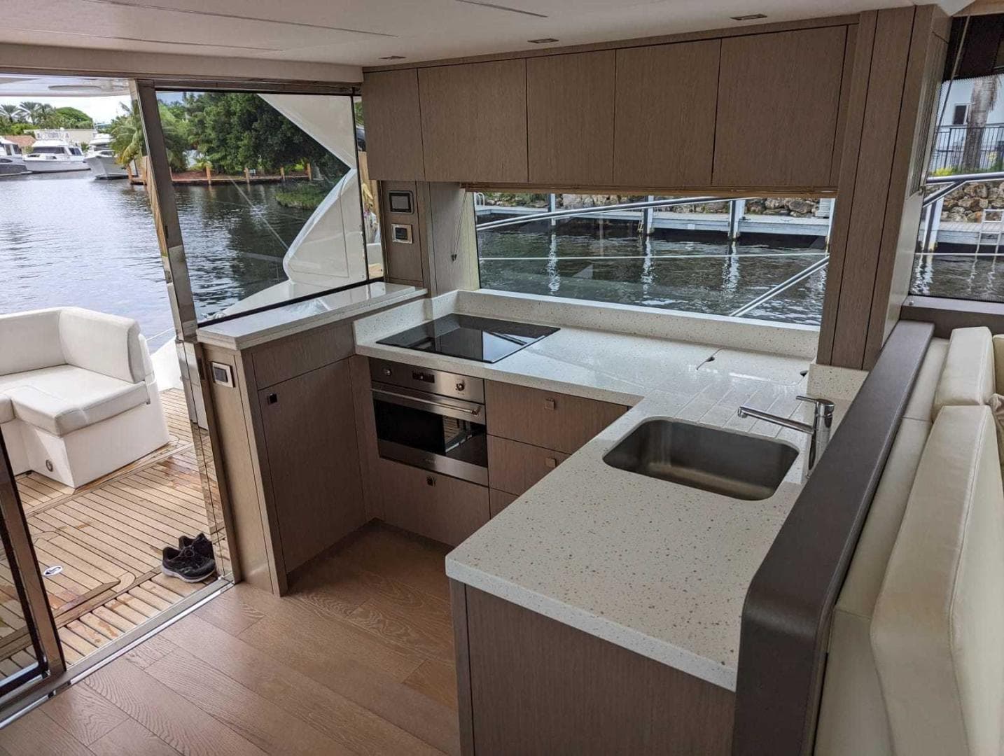 2018 Sunseeker Manhattan 52 — photo 21