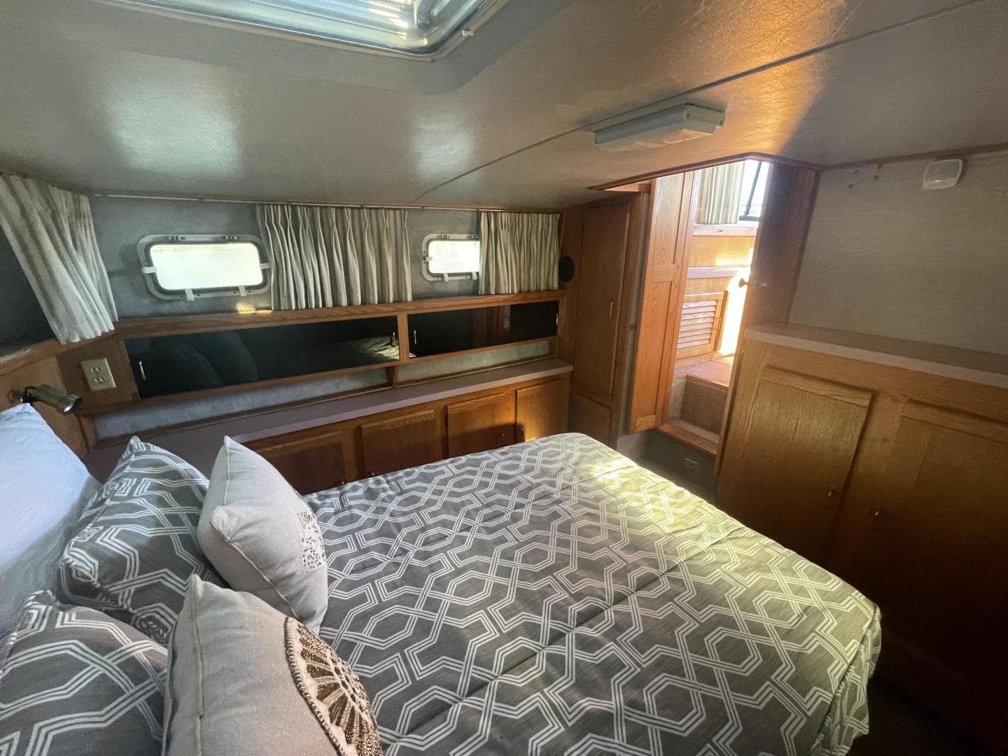 1988 Mainship Nantucket — photo 24