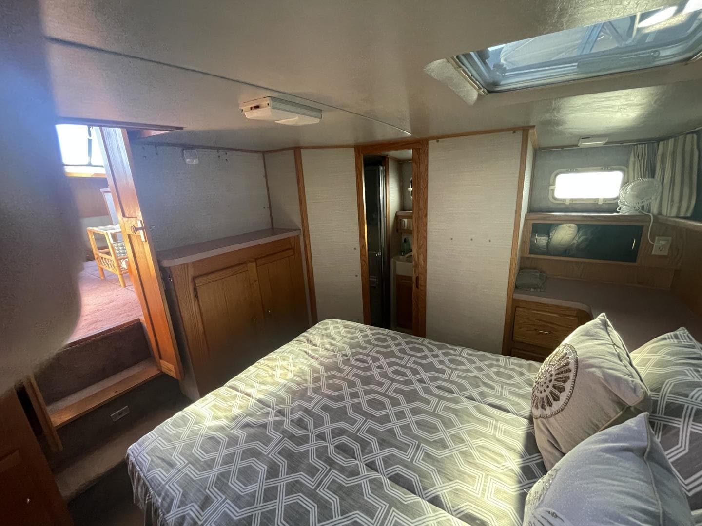 1988 Mainship Nantucket — photo 23