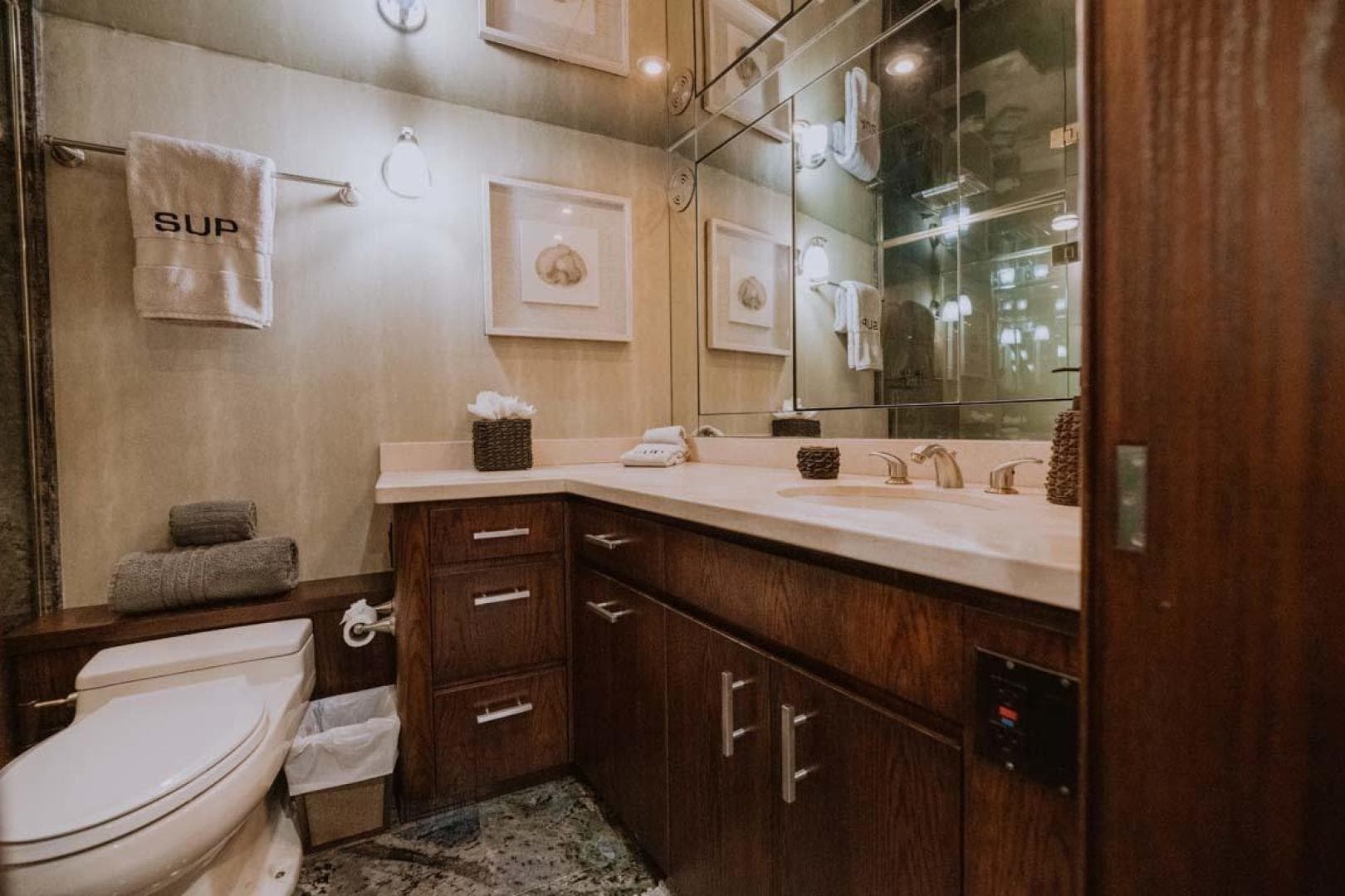 1995 Broward Raised Pilothouse — photo 41