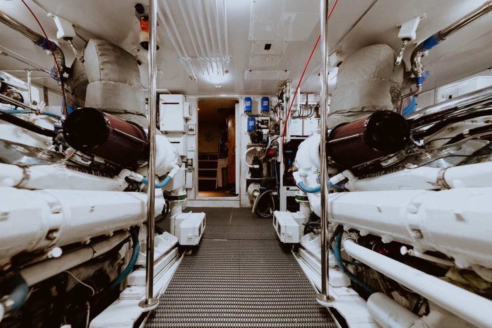 1995 Broward Raised Pilothouse — photo 83