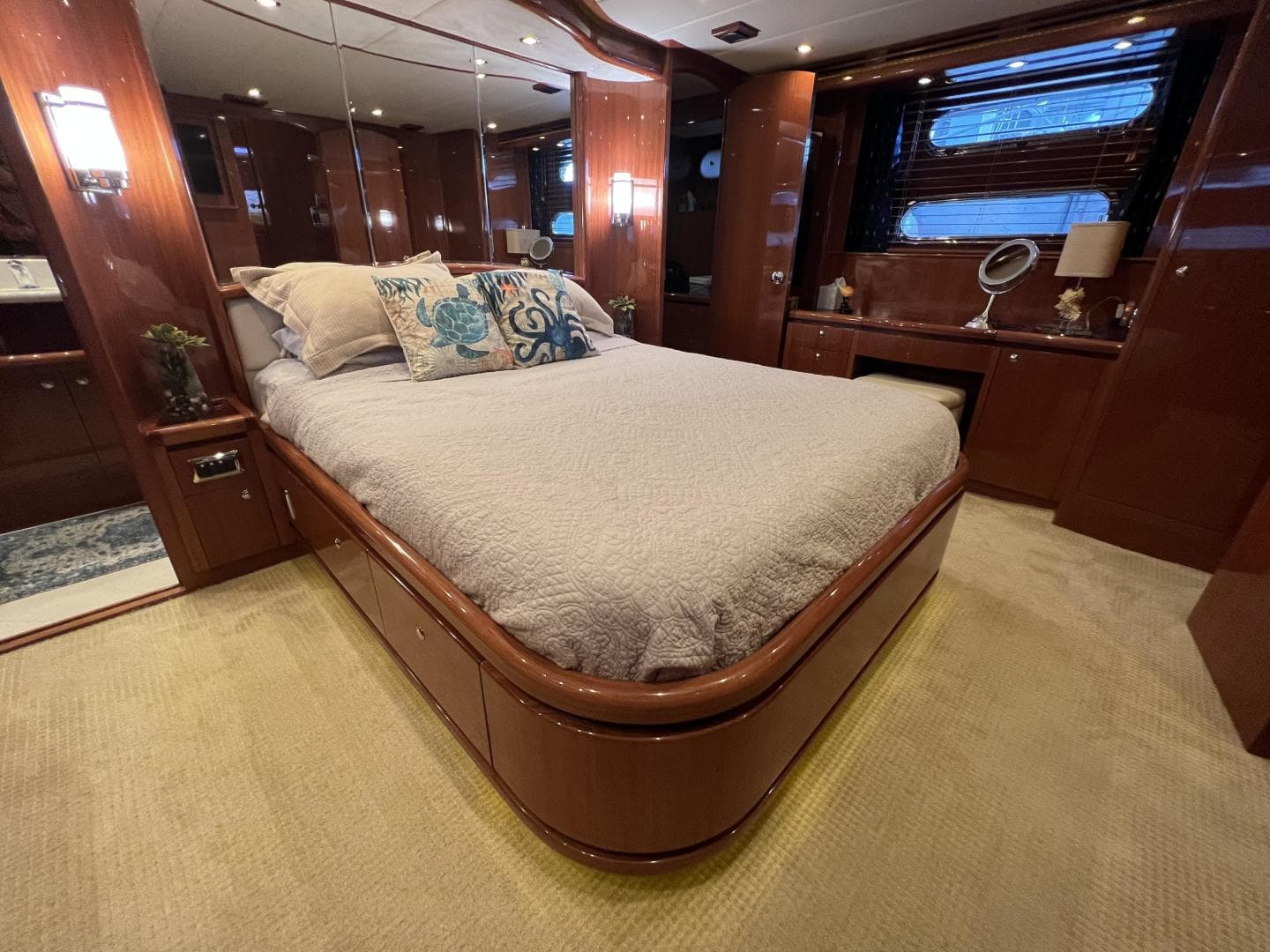 2012 Hampton — photo 21