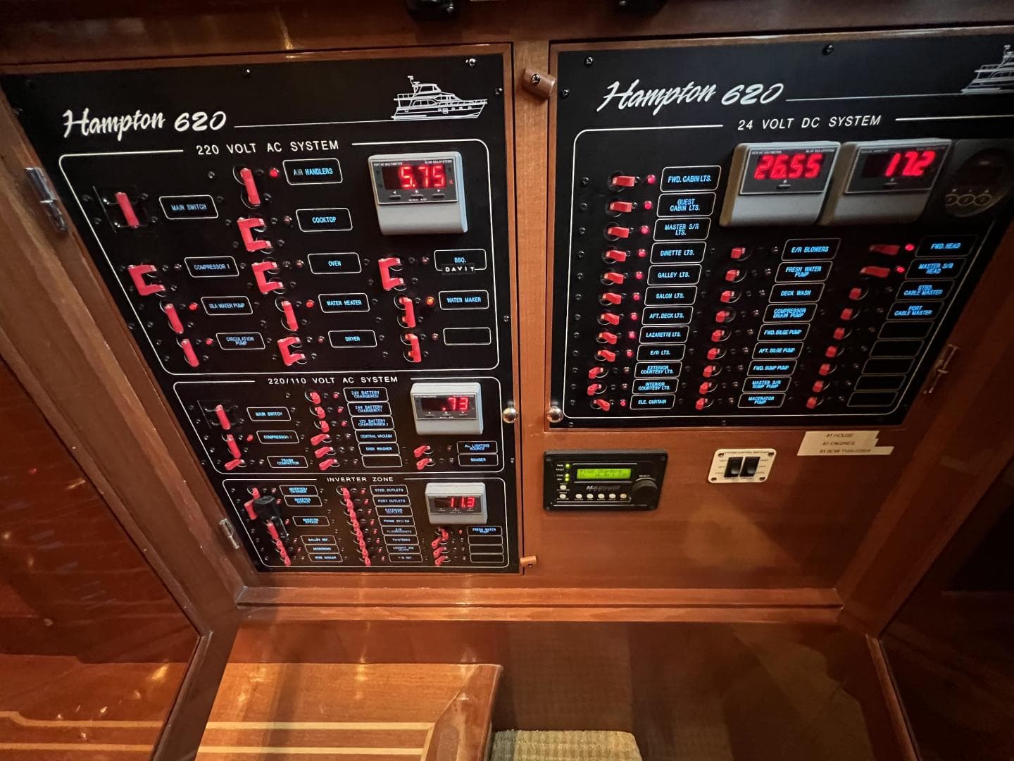 2012 Hampton — photo 50