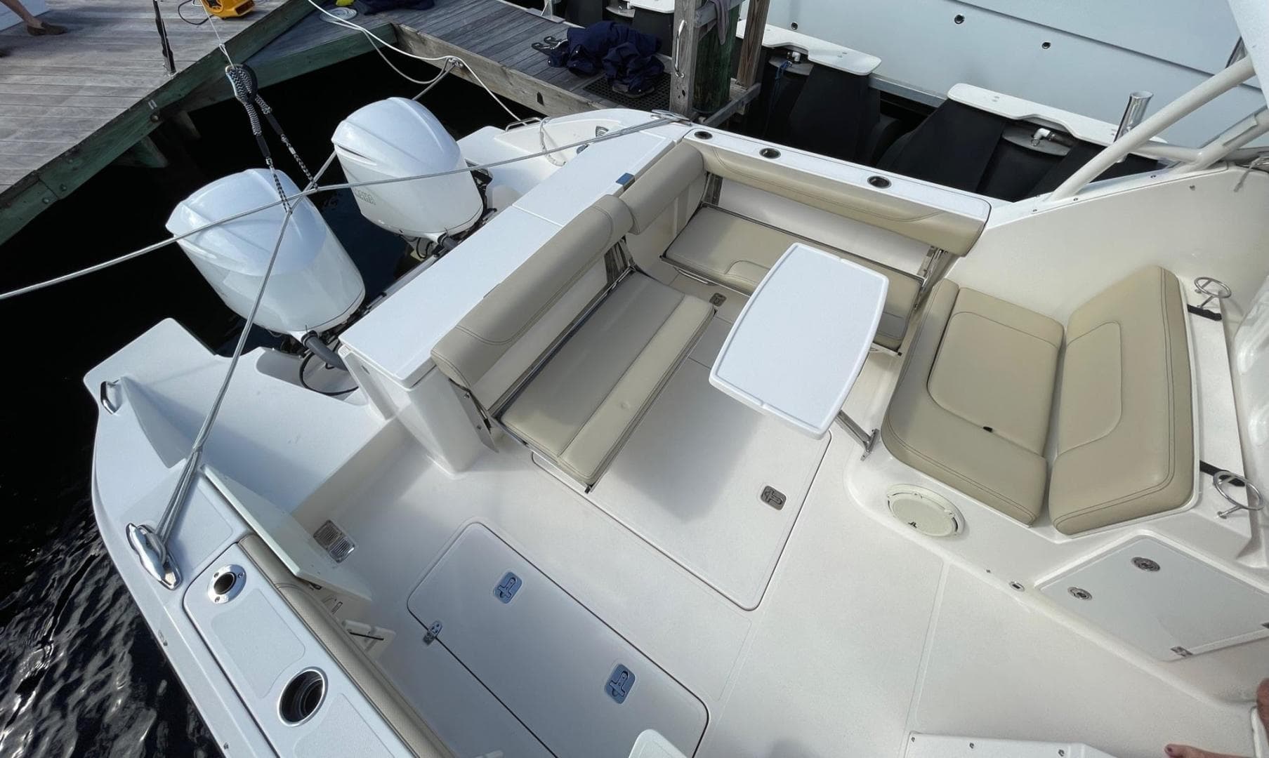 2018 Pursuit 325 DC — photo 16