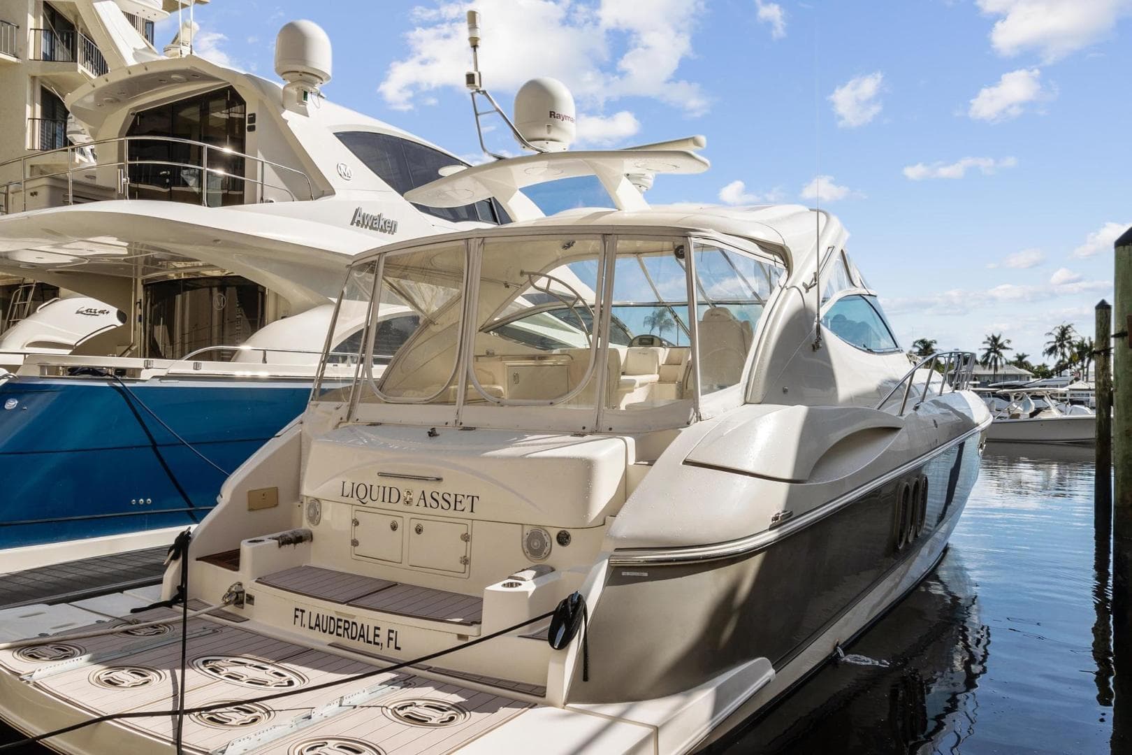 2007 Cruisers 520 Express — photo 2