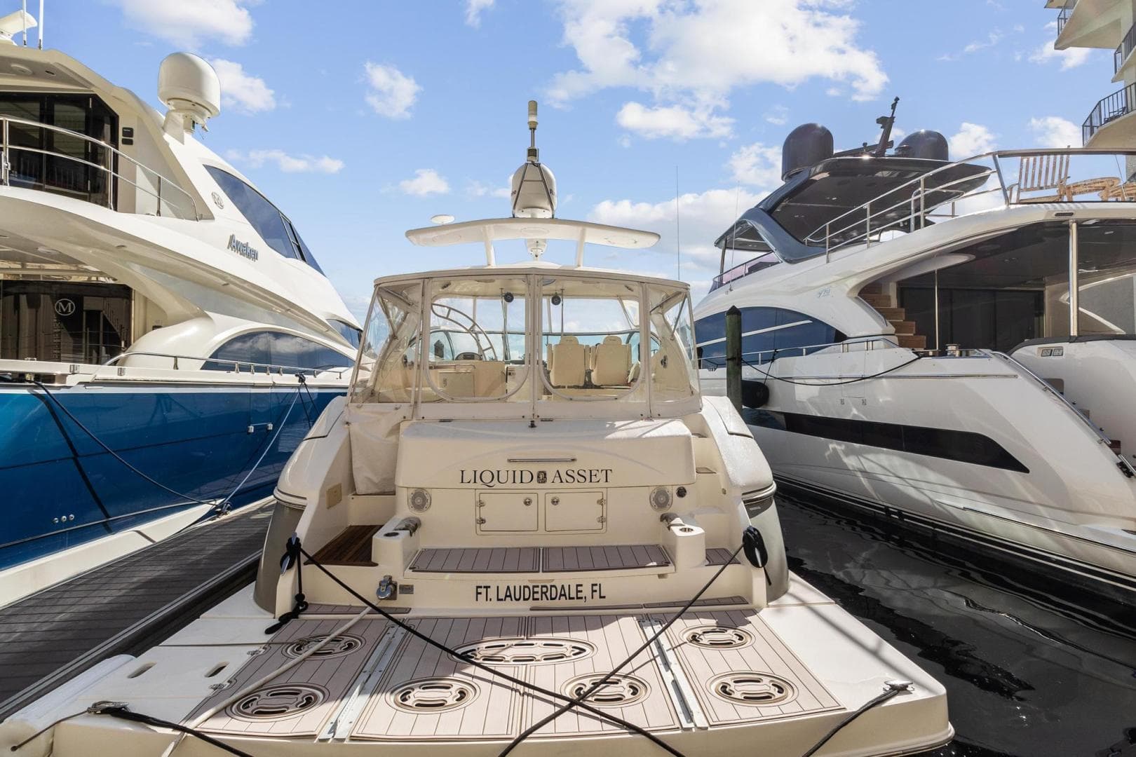 2007 Cruisers 520 Express — photo 3