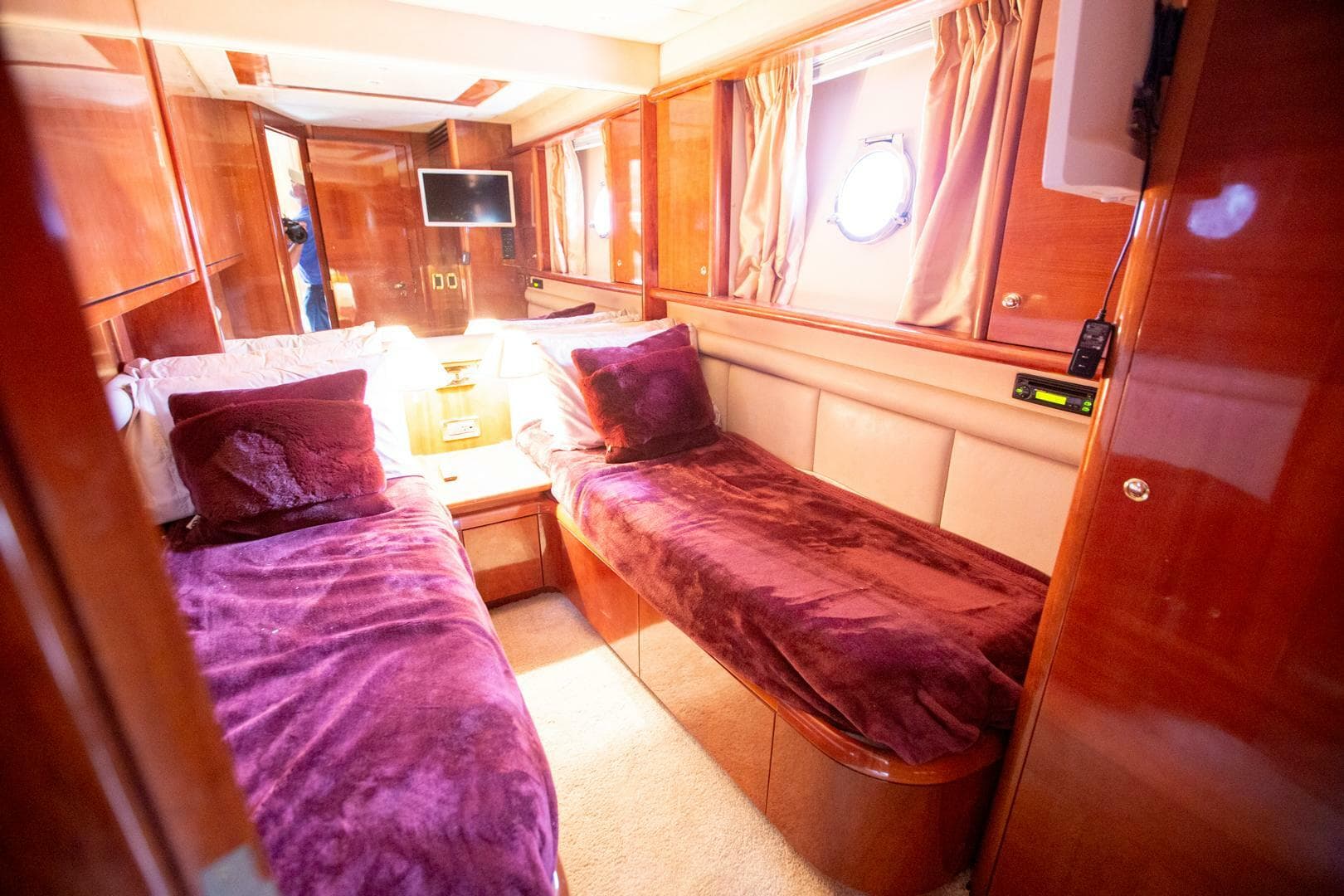 2003 Azimut 74 Solar — photo 10