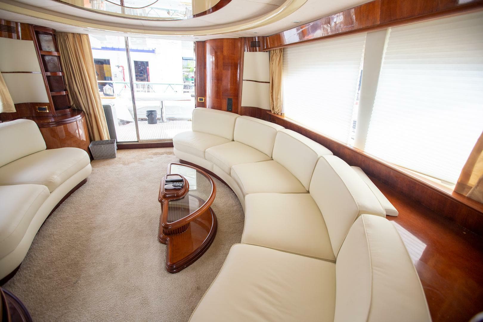 2003 Azimut 74 Solar — photo 4