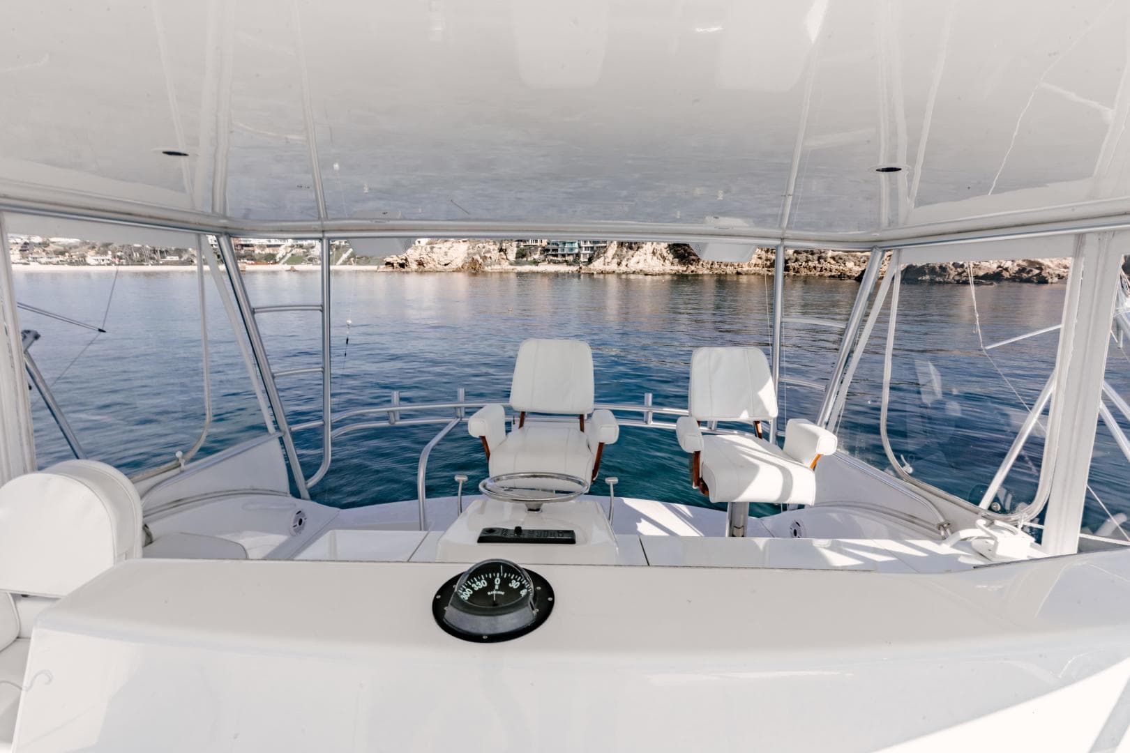 2003 Viking 56 Convertible — photo 16