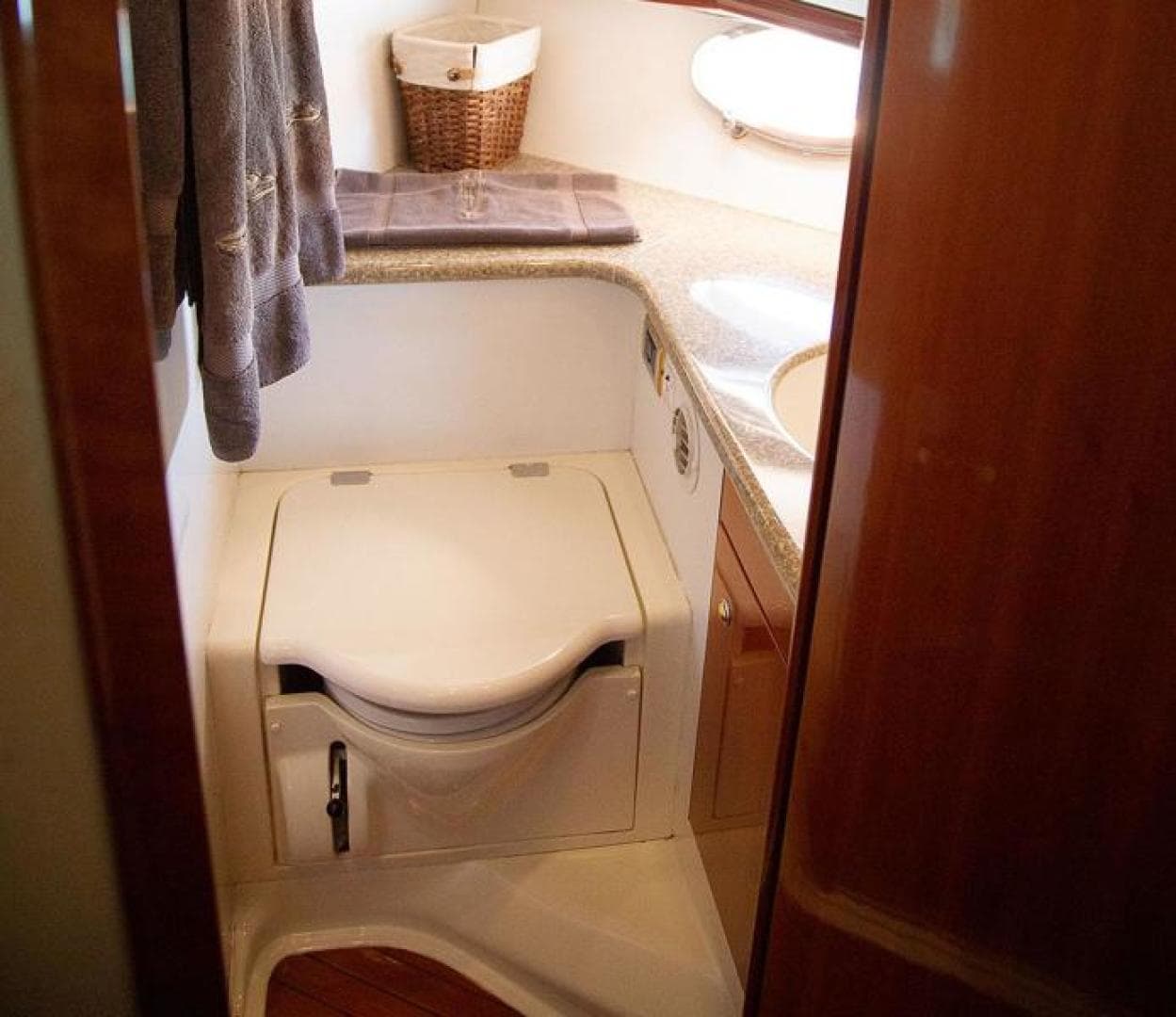 1999 Sunseeker Predator 58 — photo 15