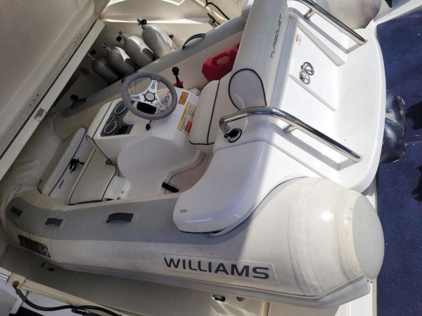 1999 Sunseeker Predator 58 — photo 32