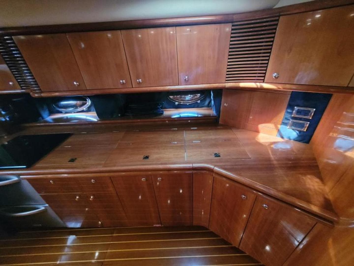 1999 Sunseeker Predator 58 — photo 13