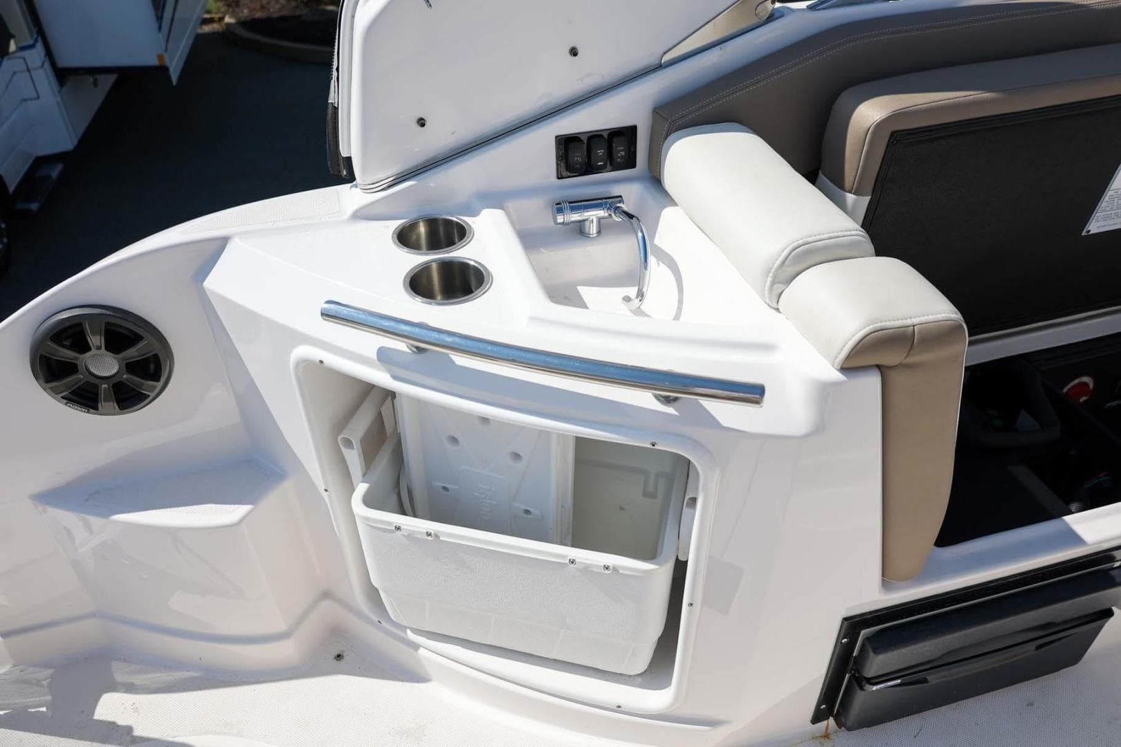 2017 Regal Express — photo 44