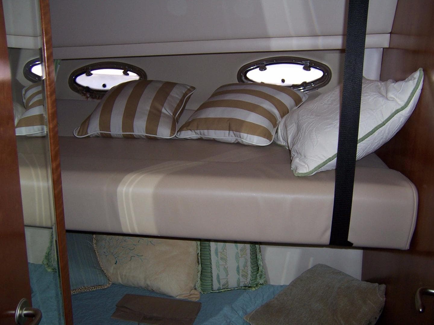 2003 Meridian — photo 17