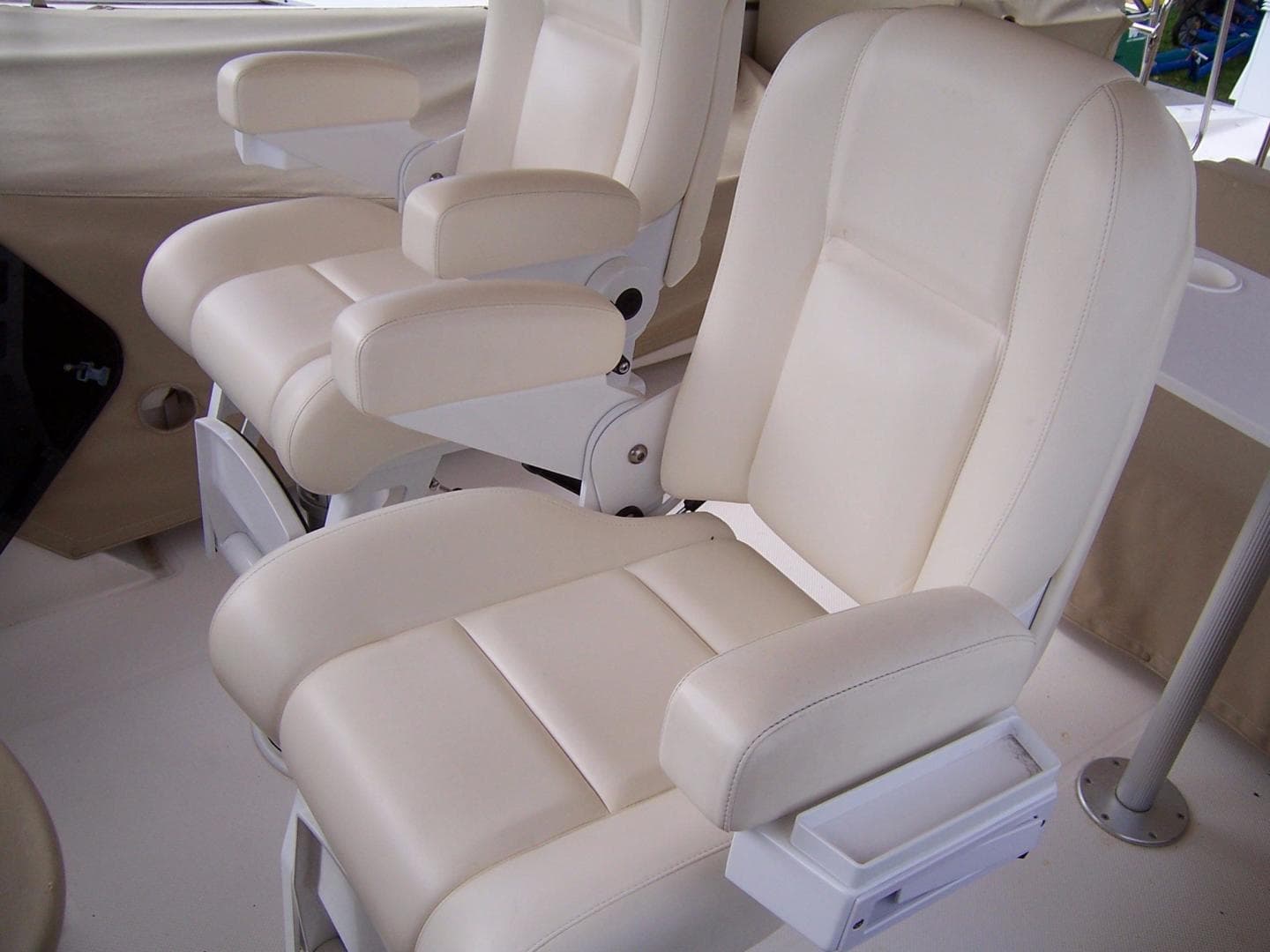 2003 Meridian — photo 3