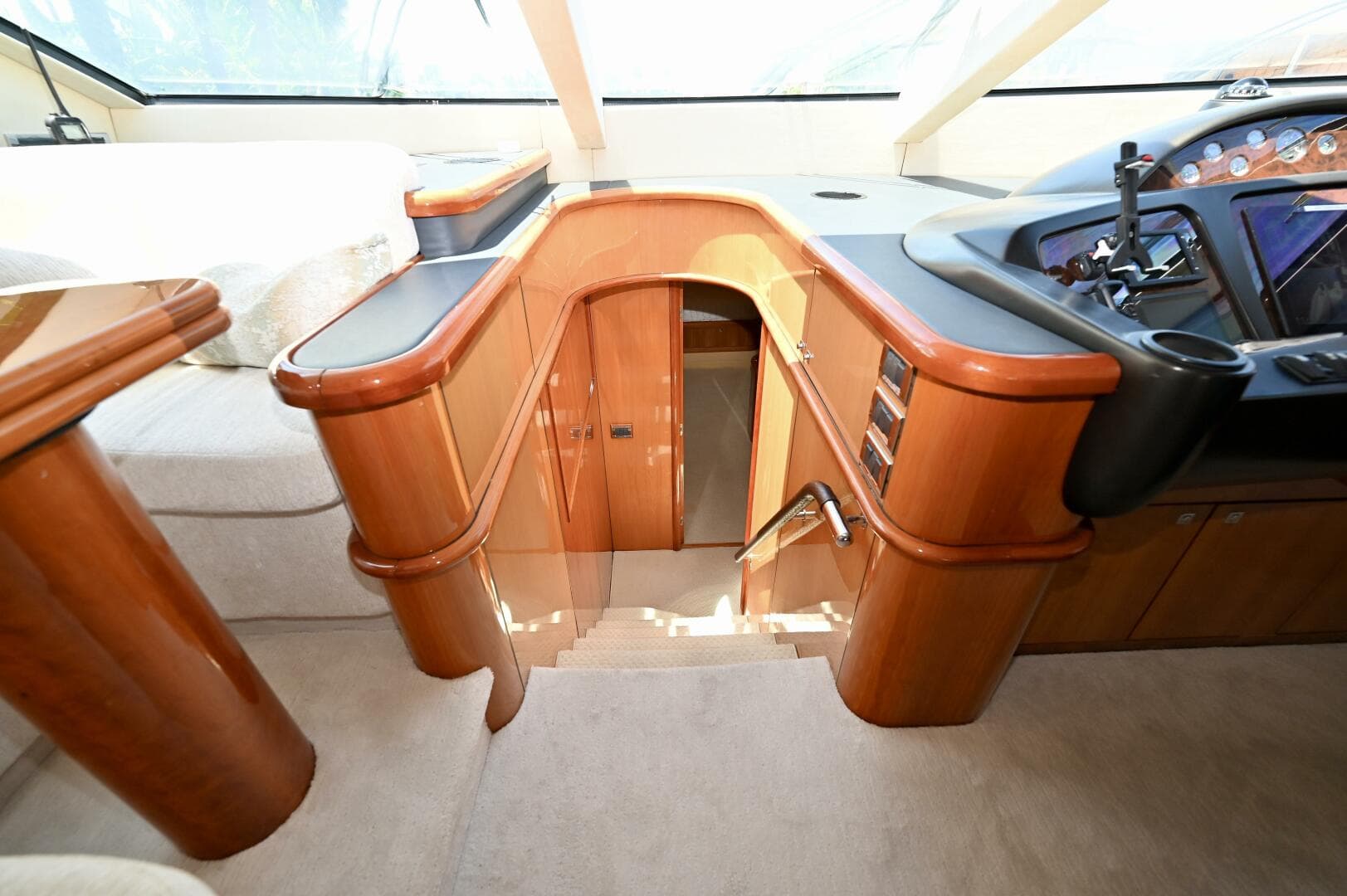 2005 Sunseeker Yacht — photo 23