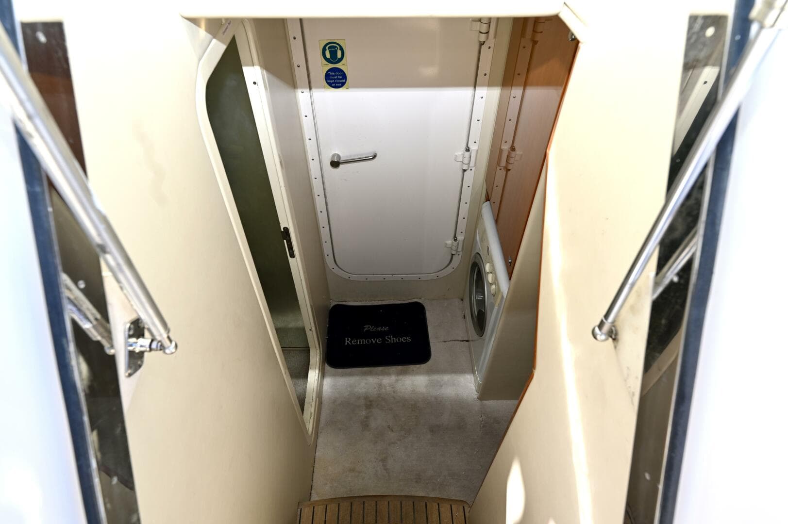 2005 Sunseeker Yacht — photo 49