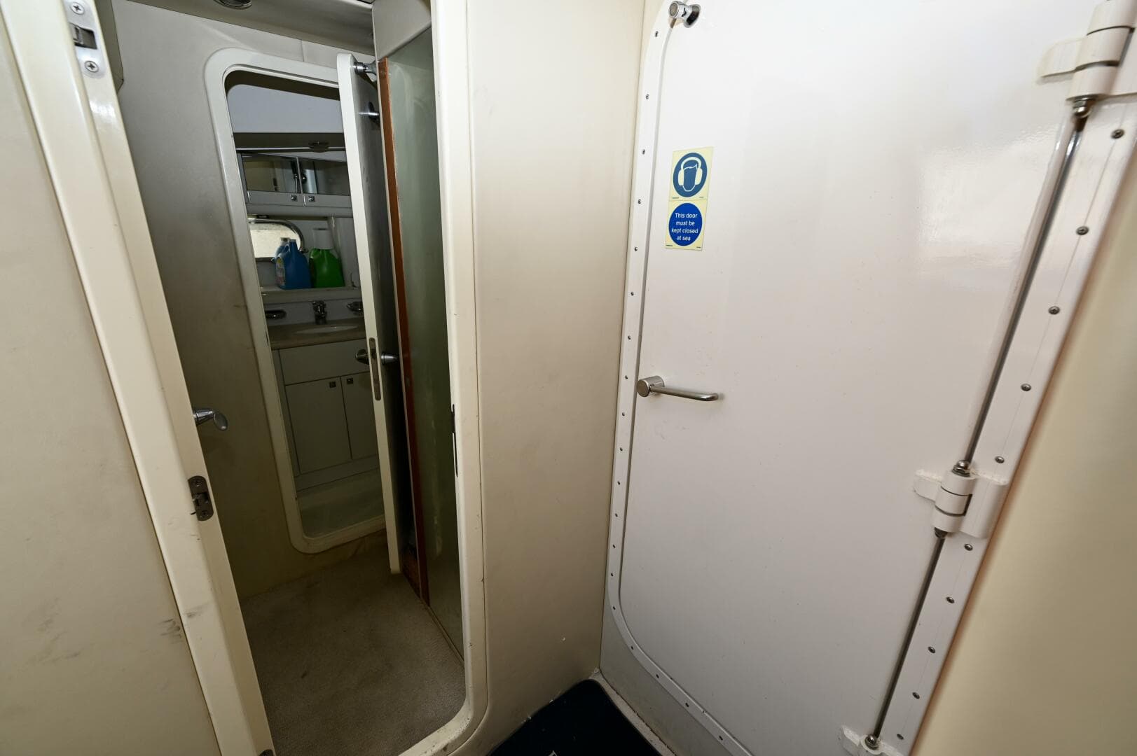 2005 Sunseeker Yacht — photo 50