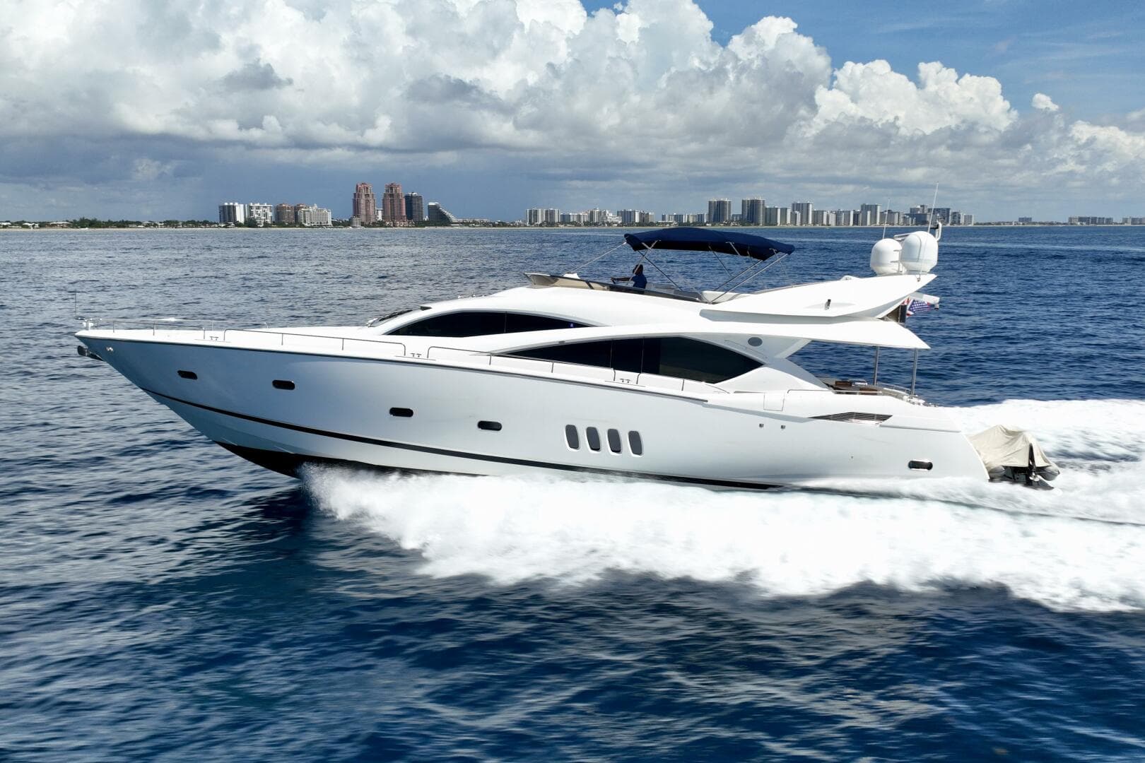 2005 Sunseeker Yacht — photo 2