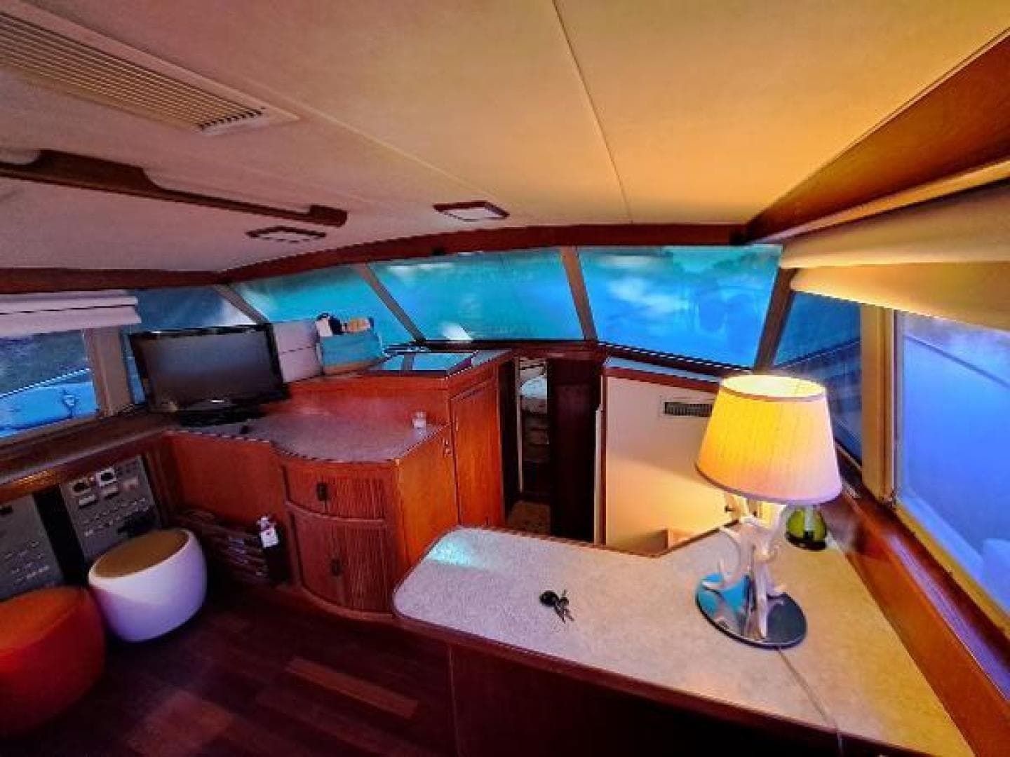 1986 Bertram 46 III Convertible — photo 14