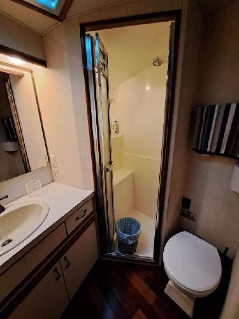 1986 Bertram 46 III Convertible — photo 20