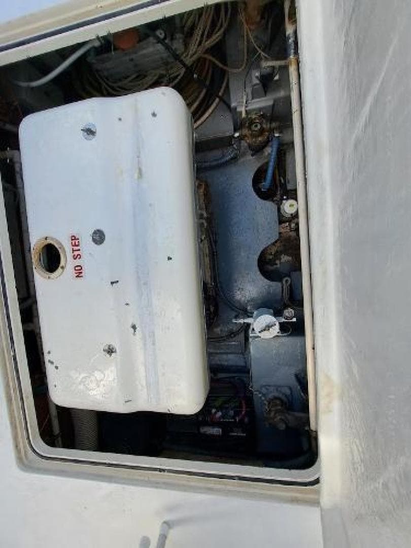 1986 Bertram 46 III Convertible — photo 25