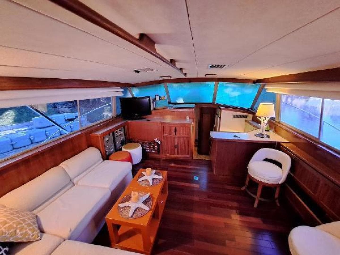 1986 Bertram 46 III Convertible — photo 12