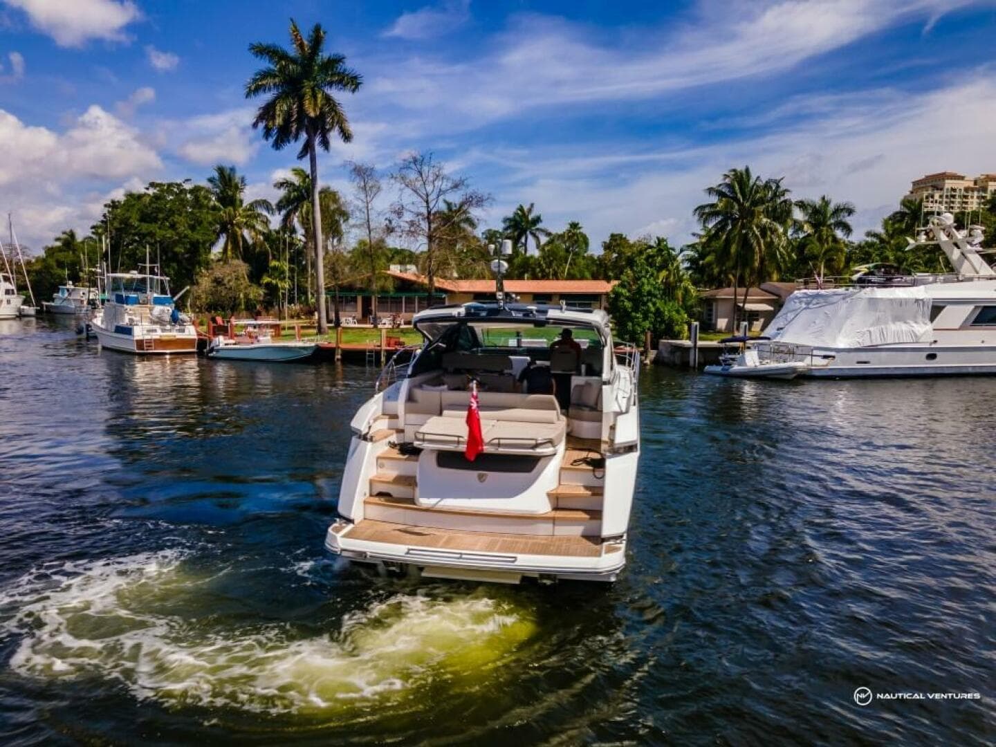 2023 Fairline Targa 45 Open — photo 6