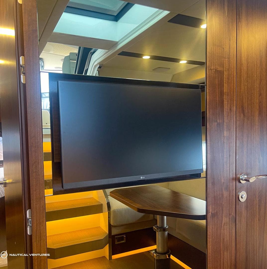 2023 Fairline Targa 45 Open — photo 24
