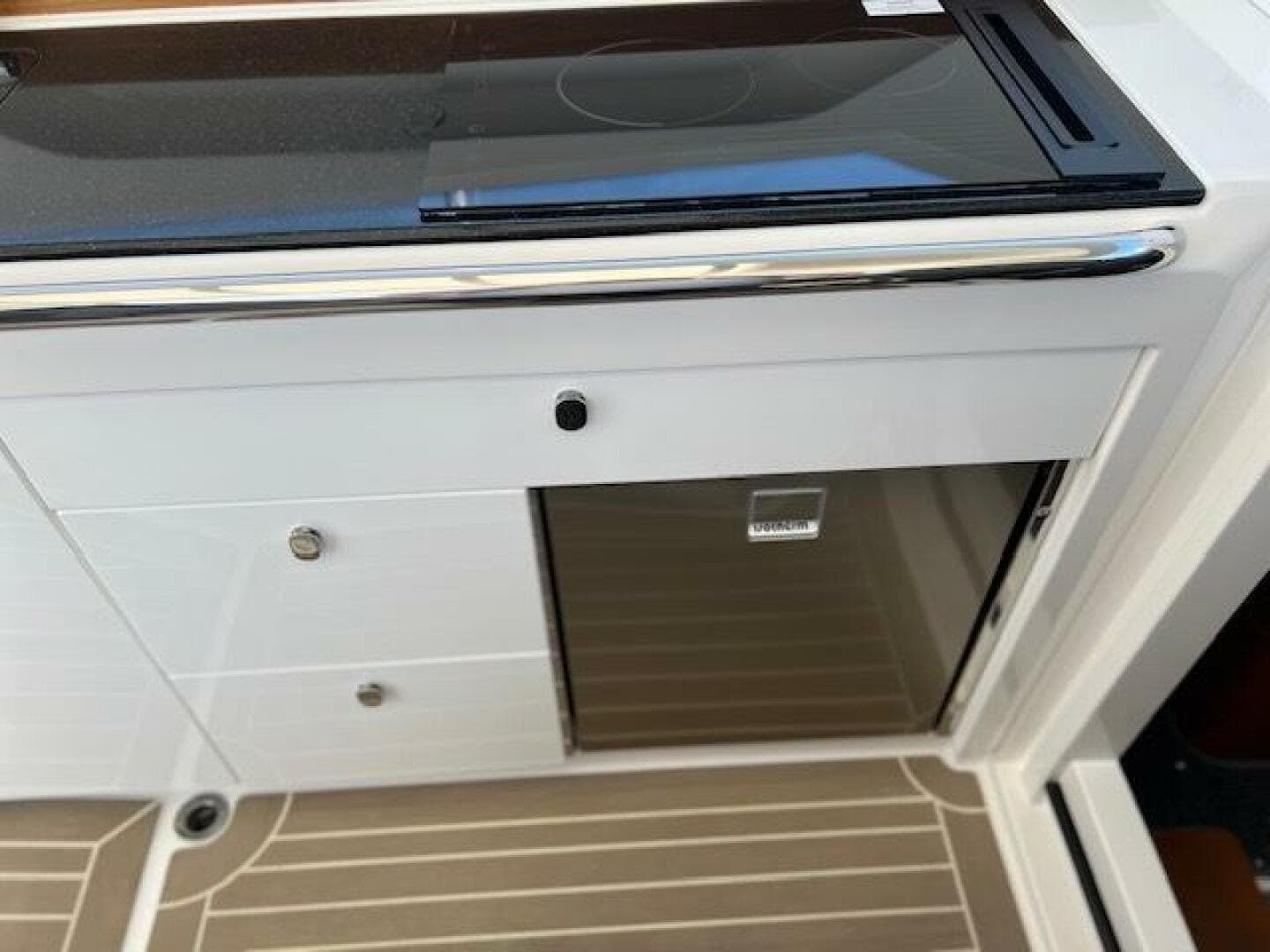 2023 Nimbus W9 — photo 16