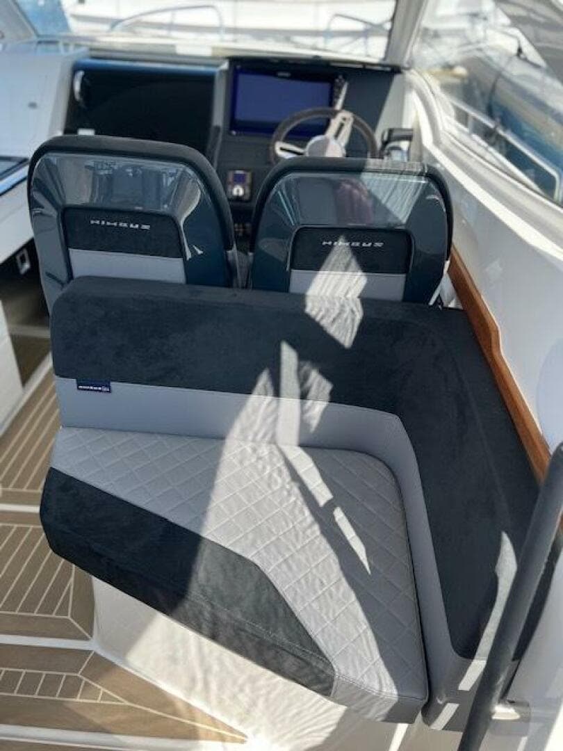 2023 Nimbus W9 — photo 30