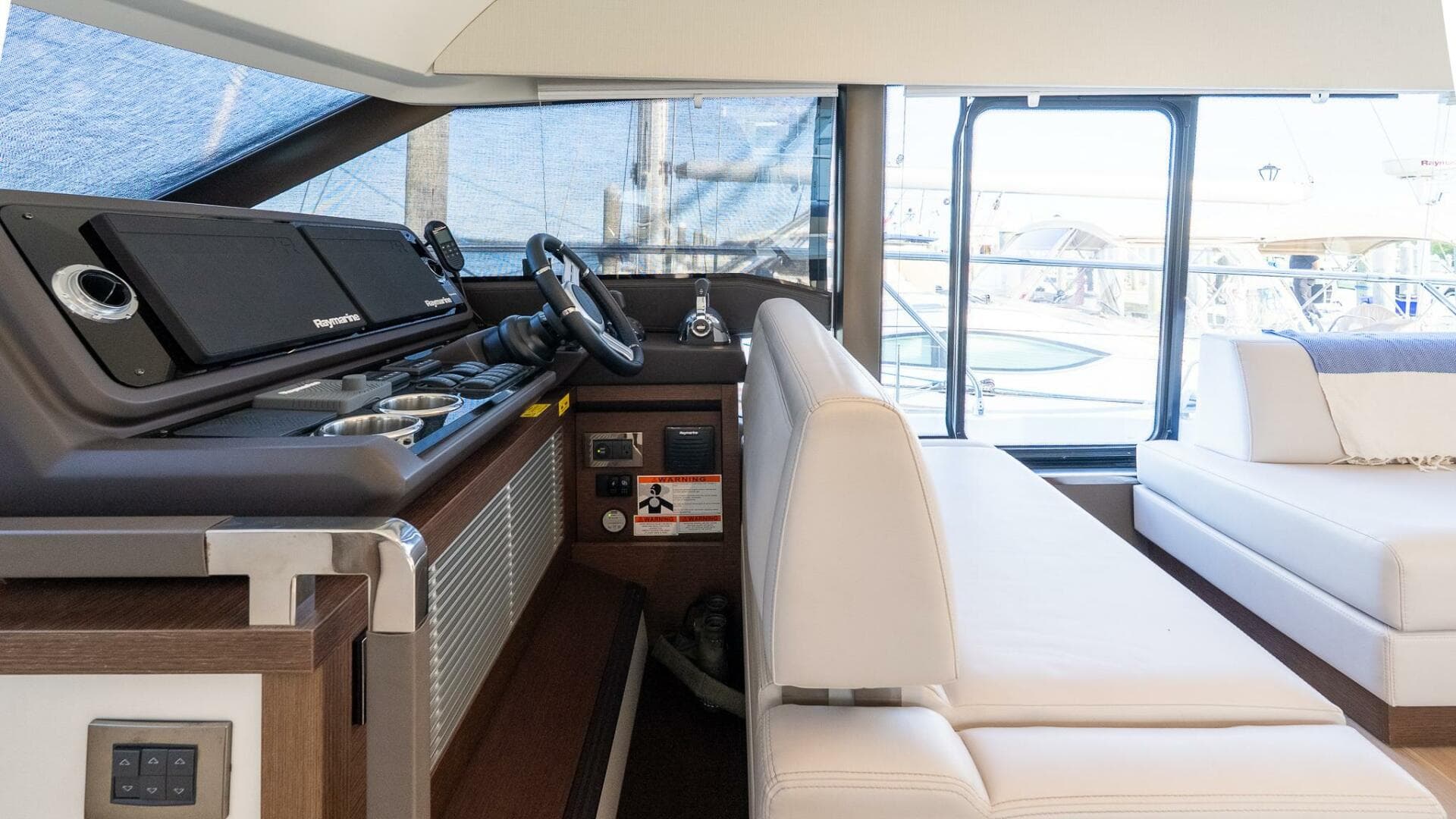 2019 Prestige 520 Flybridge — photo 15