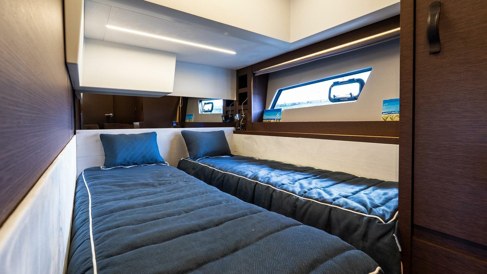 2019 Prestige 520 Flybridge — photo 21