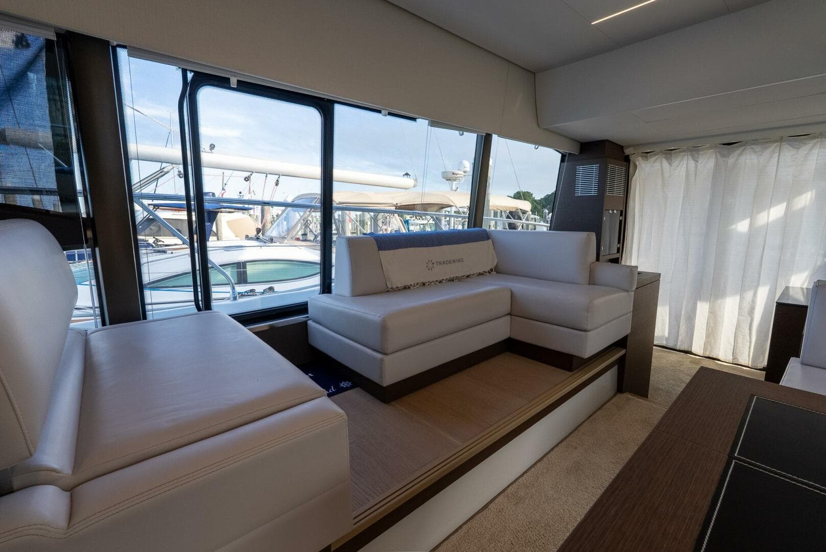 2019 Prestige 520 Flybridge — photo 14