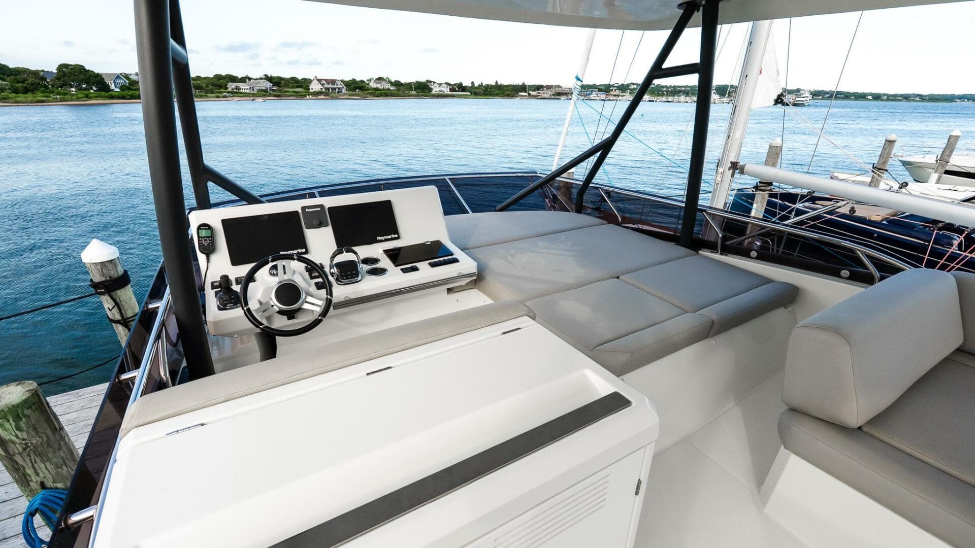 2019 Prestige 520 Flybridge — photo 31