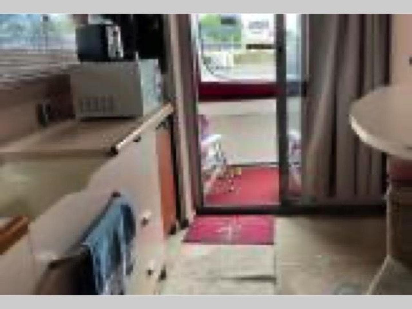 1989 Sea Ray 300 Sedan Bridge — photo 30