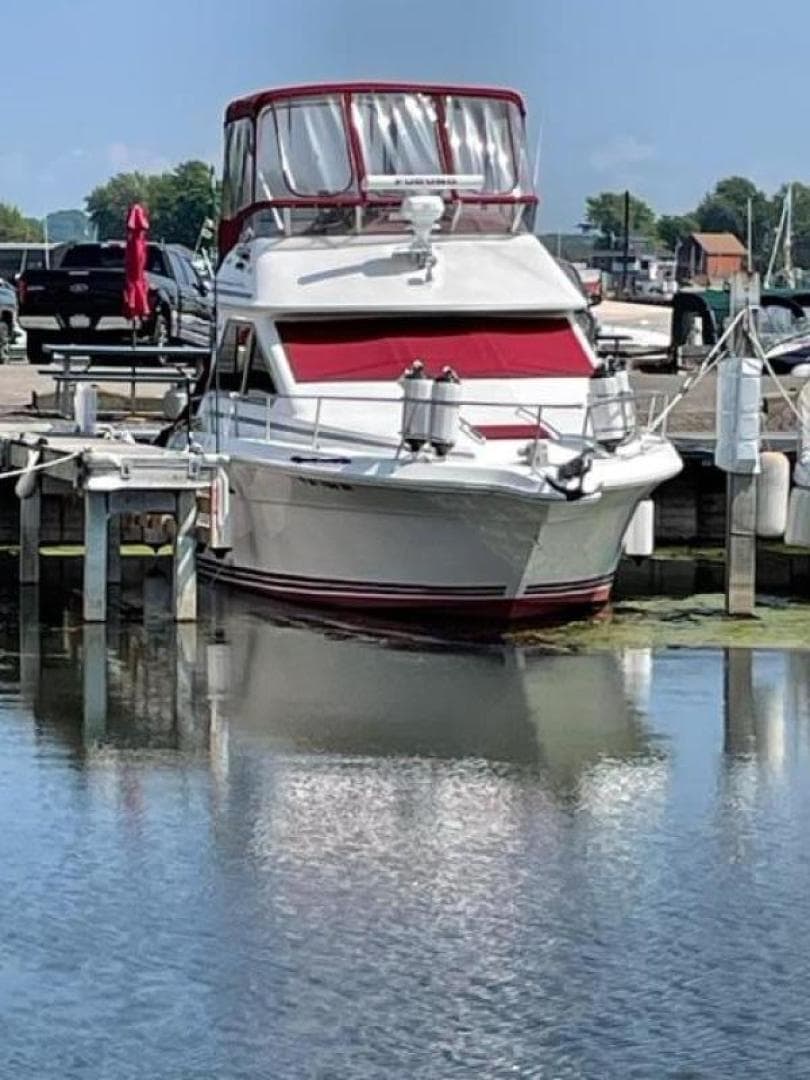 1989 Sea Ray 300 Sedan Bridge — photo 1