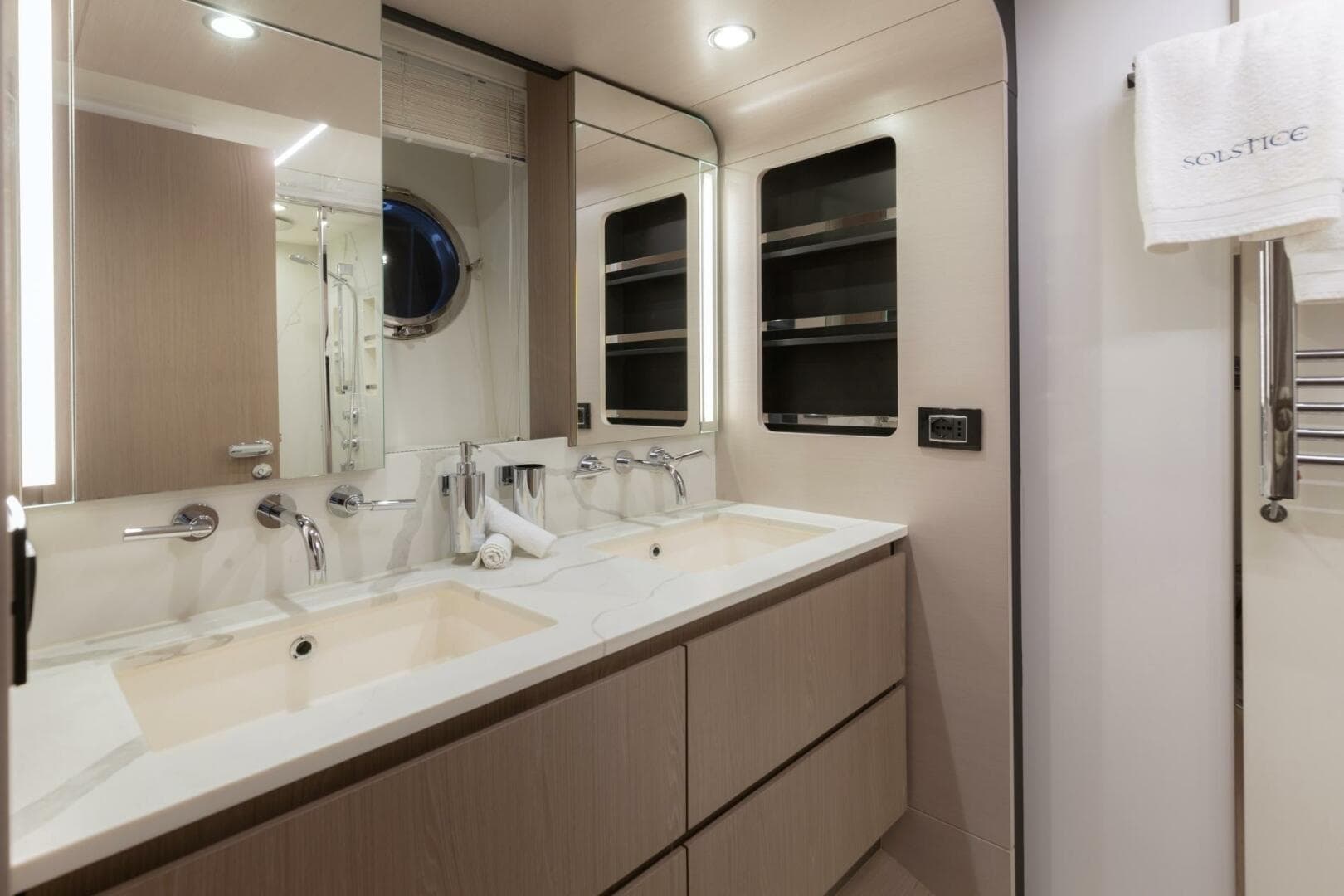 2020 Azimut 72 Flybridge — photo 41