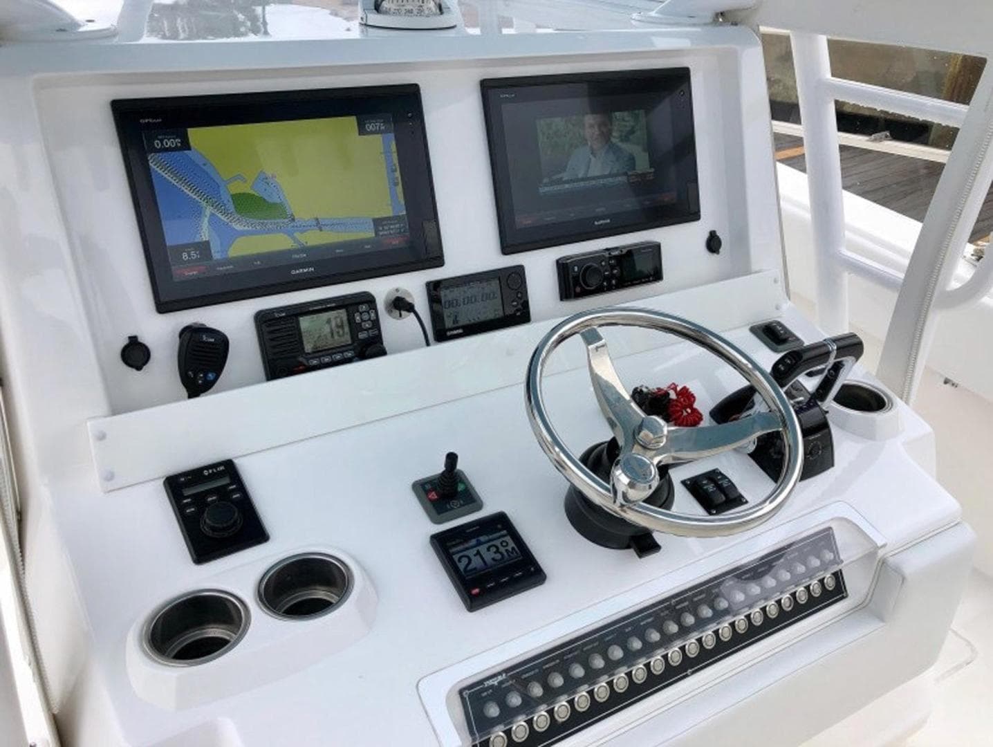 2018 Invincible 39 Open Fisherman — photo 5