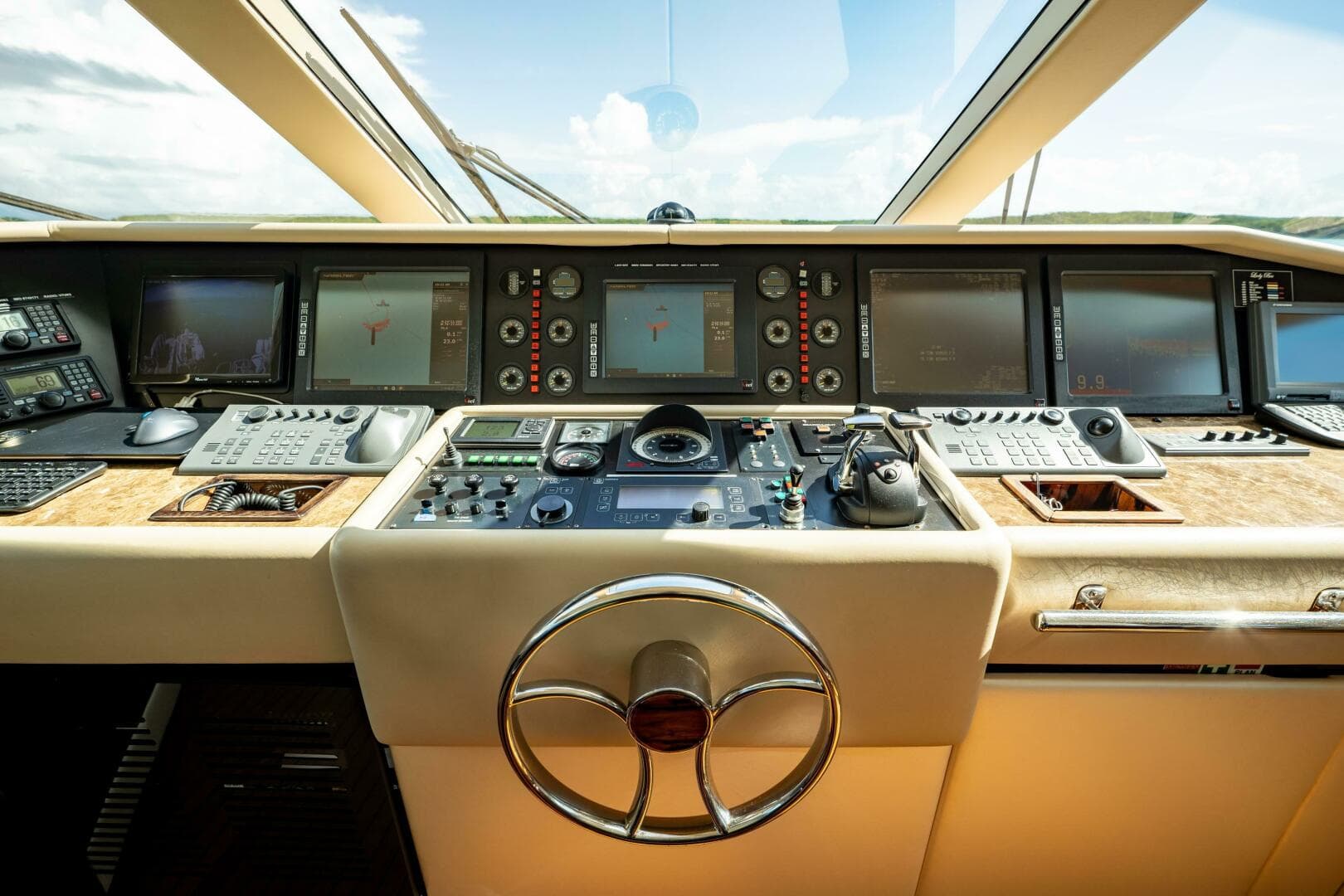 1995 Christensen Tri-Deck — photo 34