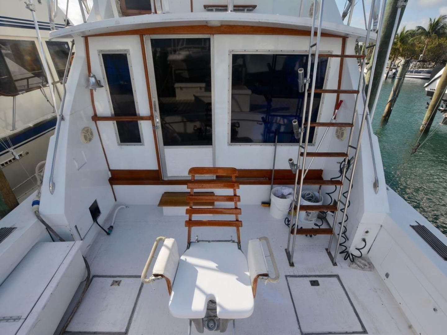 1984 Bertram 42 Convertible — photo 4