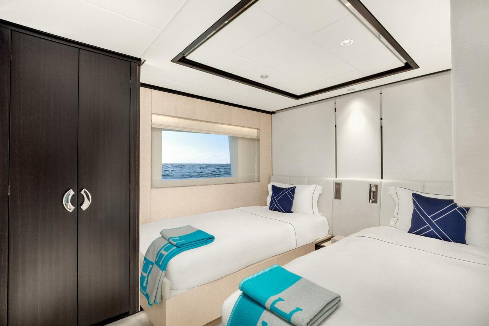 2022 Majesty Yachts 120 — photo 23